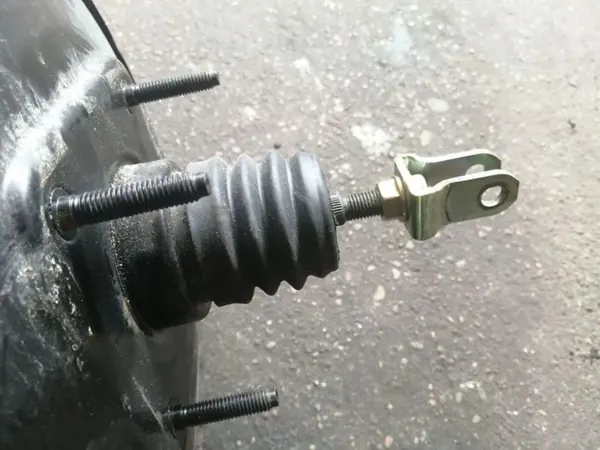 Servofreno Toyota OE OEM 131010-10080 Usado image 3