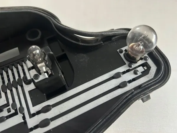 Ajovalokehys Oikea VW Polo 6R OEM 6R0945258A image 6