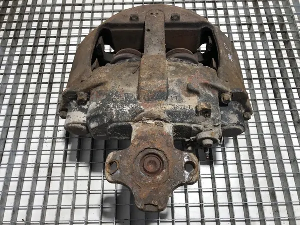 Linke Vorderbremse Volvo FH 12.8 460PS Lkw image 2