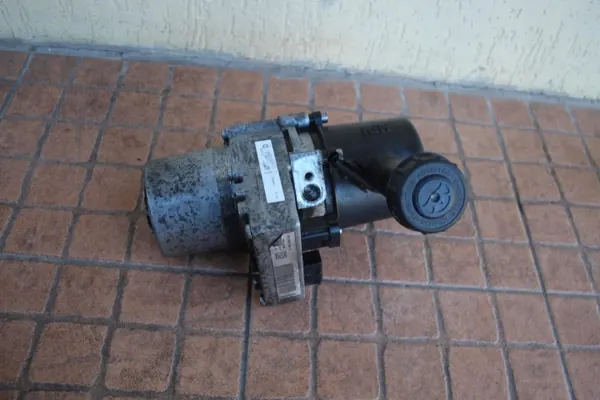 Styrpump OEM 9660983080 för Peugeot 407 image 4