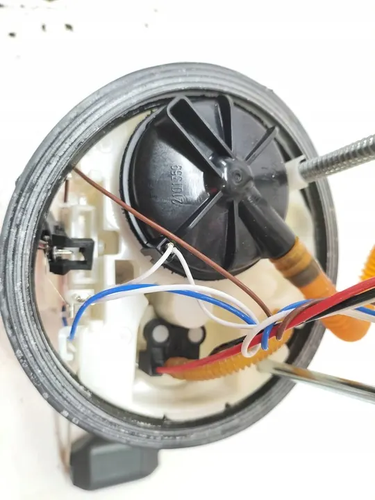 Bomba de Combustível Flutuante 1.0 MPI VW Volkswagen Polo VI image 5