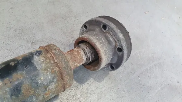 Drivaxel Audi Q5 2.0 TDI Quattro 8R0521101K image 3