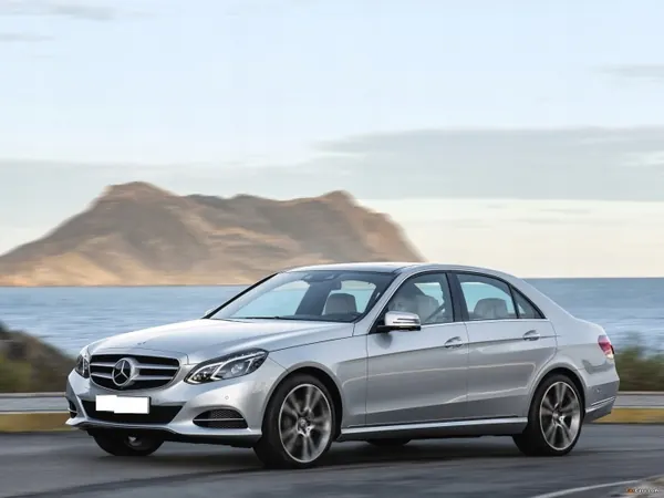 Mercedes E W212 Türschalldämmung Vorne OEM A2127270090 image 6