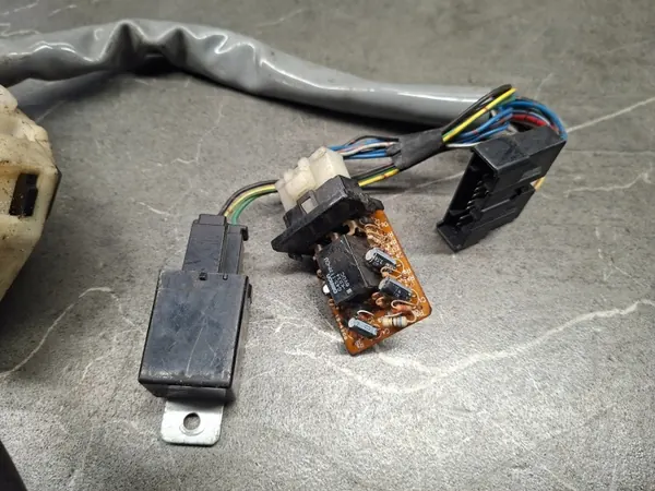 Interruptor przelacznik zespolony OEM para Subaru Justy 88R image 5