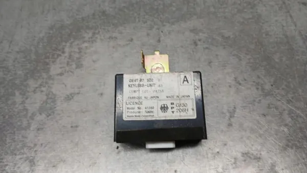 Mazda 323F 1.5B Startspärr Modul GE4T675D2 image 2