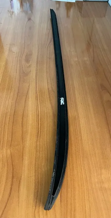 Ford OE BM51-A03194-AD etuikkunan lista image 2