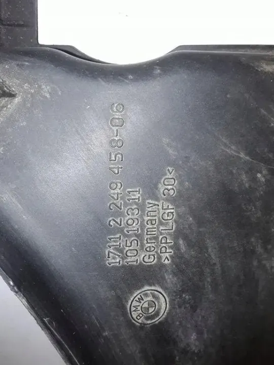 BMW OE 17112249458 Cache Ventilateur - État Utilisé image 3