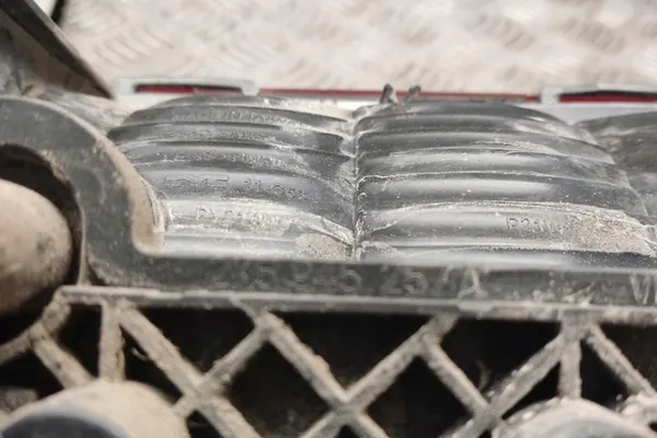 Luz trasera de portón VW CADDY III VARIANT 2K5945257A image 4