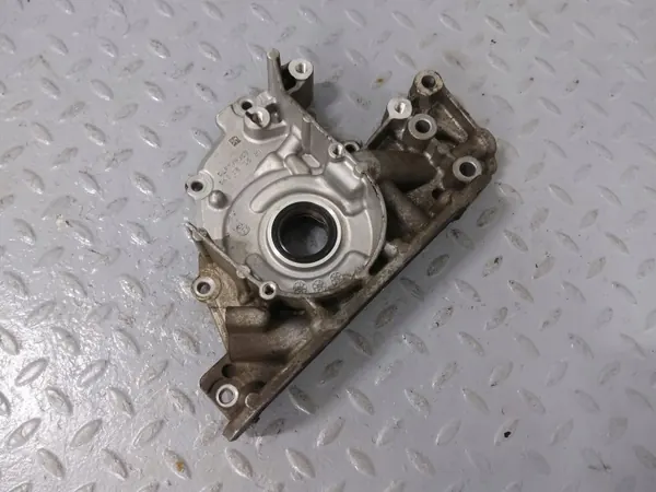 Bomba de aceite usada OEM 04E115109AC para Volkswagen T-Roc image 6