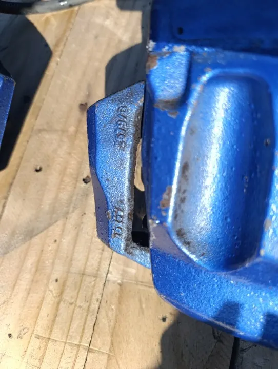Satz Bremscheiben & Bremszangen Vorne OEM 16156129130 image 5