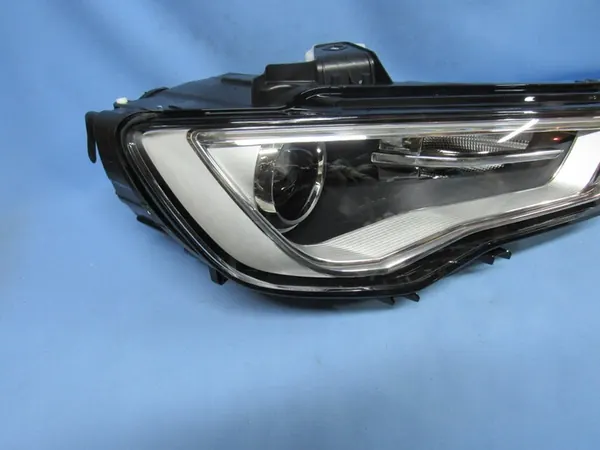 Faros derecho Audi A3 8V0 Bi-Xenón LED image 2