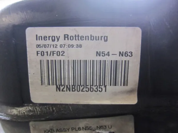 BMW 7 F01 F02 Bouchon Réservoir OEM 16117267498 image 6