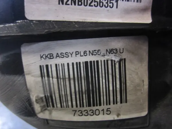 BMW 7 F01 F02 Bouchon Réservoir OEM 16117267498 image 7