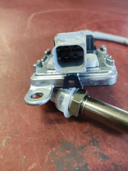 Mercedes-Benz NOx-anturi OEM A 011 153 64 28 image 8