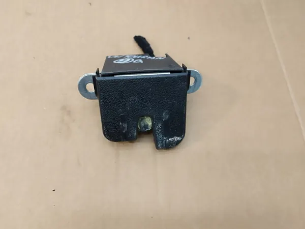 Trunk Lock VW Touran 2006-2010 image 4