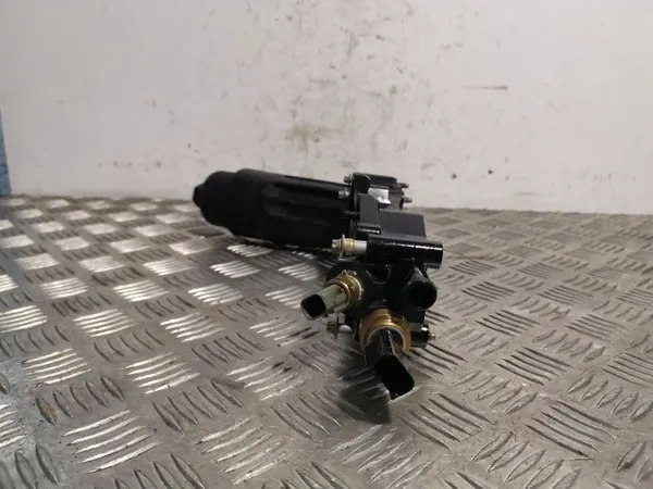 Jeep OE Oljefilterbas OEM FOB7218 - Begagnad image 4