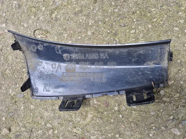 Rejilla delantera derecha Mercedes C-Class 205 AMG OEM image 6