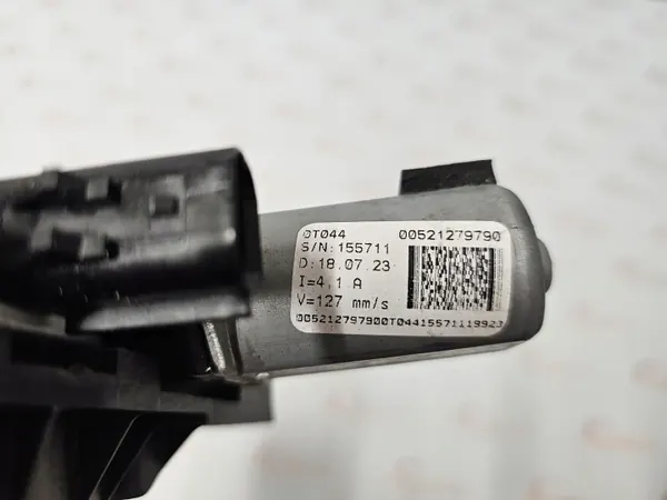 OEM 00521279790 Régulateur de vitre droit avant 2pin image 8