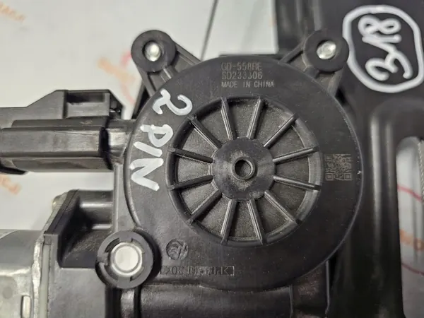 OEM 00521279790 Régulateur de vitre droit avant 2pin image 9