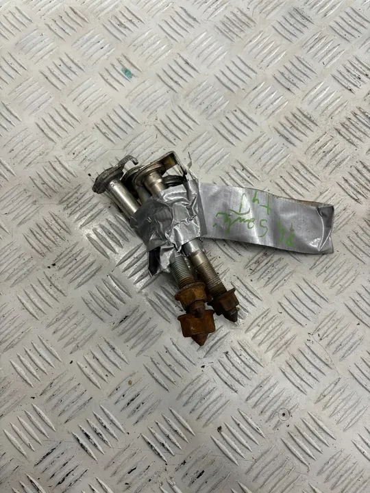 Boulon de châssis arrière Mitsubishi Pajero IV 4 07- image 1