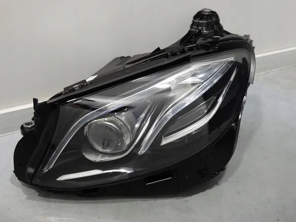 LINKER FULL LED MULTIBEAM KOPLAMP MERCEDES E-KLASA W213 image 3