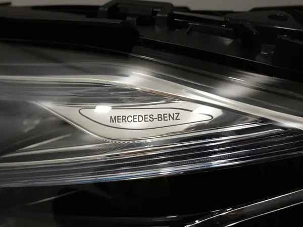 LINKER FULL LED MULTIBEAM KOPLAMP MERCEDES E-KLASA W213 image 4