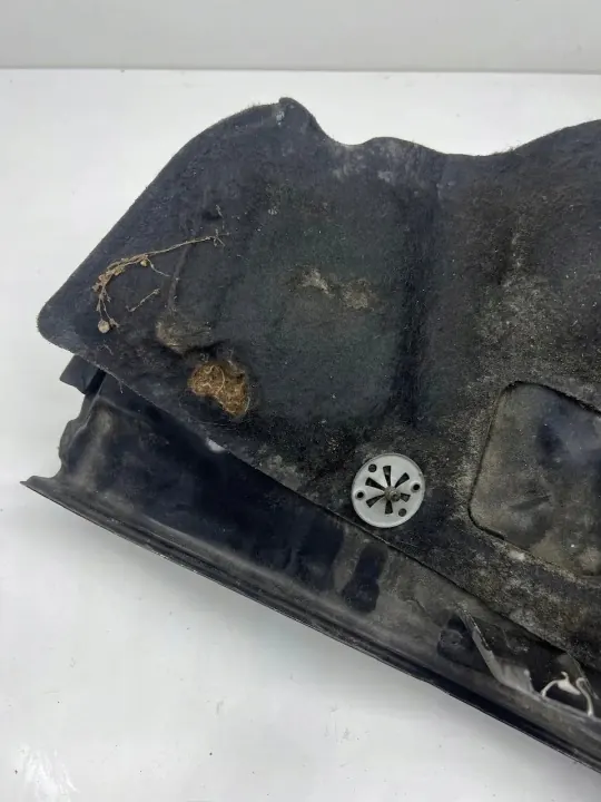 Peça compartimento motor Porsche Cayenne OEM 7L5819511A image 5