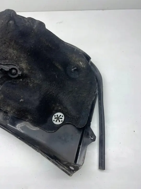 Peça compartimento motor Porsche Cayenne OEM 7L5819511A image 7