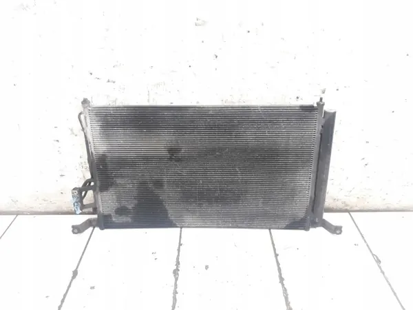 Hyundai Santa Fe AC-kondensor OEM 867119 - Begagnad image 2