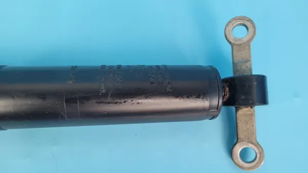 Amortisseur arrière droit OEM 9846669980 pour Opel Astra image 8