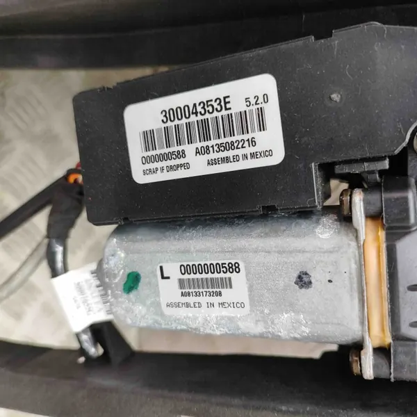 Jeep OE Kattoikkuna OEM 30004353E Grand Cherokee III:lle image 6