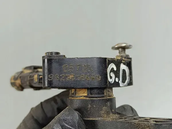 OEM 057KK Luchtvering sensor achter voor DS 7 image 4
