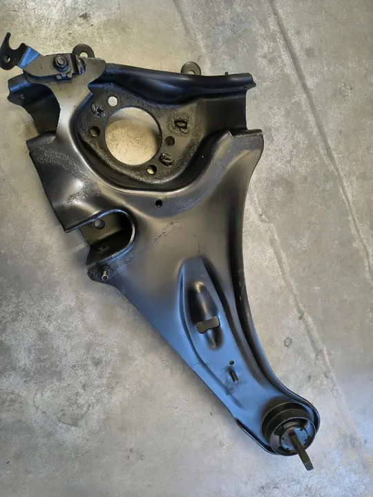 Eclipse Cross 2.4 PHEV Braccio Posteriore L image 2