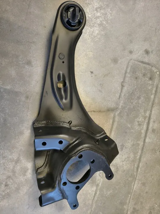 Eclipse Cross 2.4 PHEV Braccio Posteriore L image 7