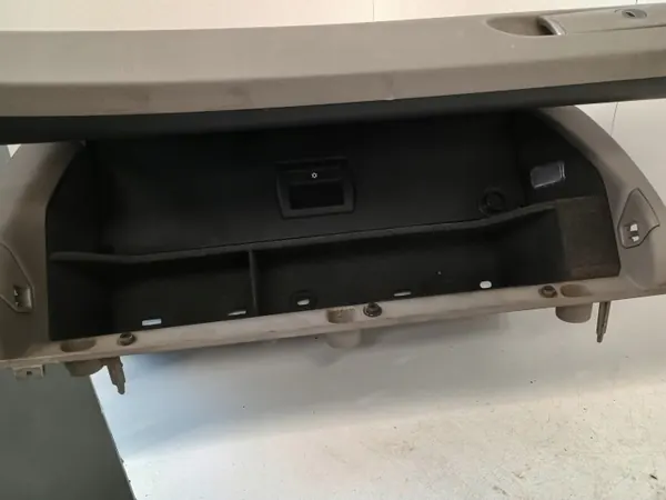 Guante pasajero con nevera Audi A4 B7 8E1857035 image 4