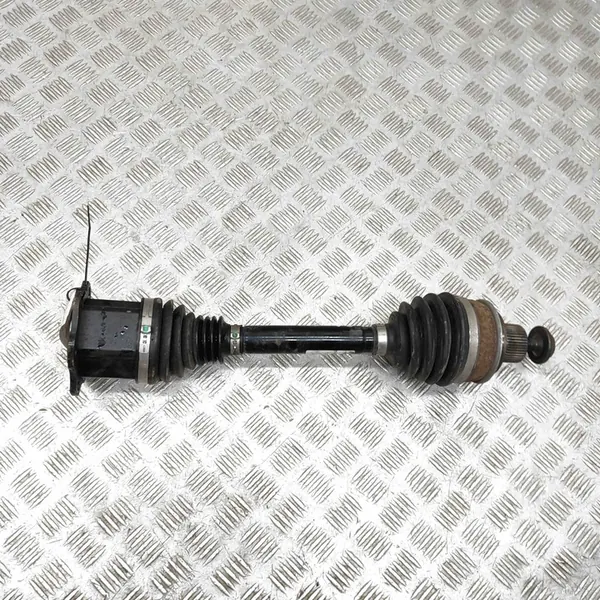 Audi A5 2024 Höger Främre Halvaxel image 3