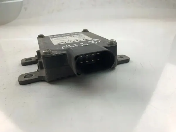 Ordinateur Boîte Volvo V60 OEM 18053108 image 3