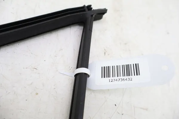 Joint de vitre porte Mercedes-Benz W124 OEM 1274736432 image 5