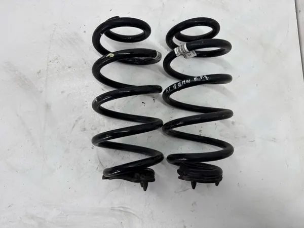 Ressort arrière OEM 6871665 pour Chevrolet Camaro image 2