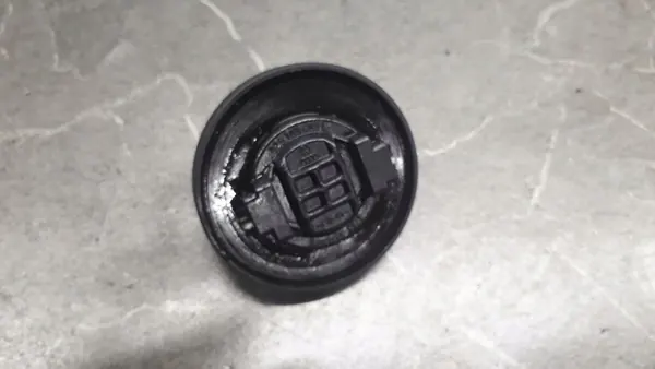 Polttoainesäiliön korkki VW Golf V image 3