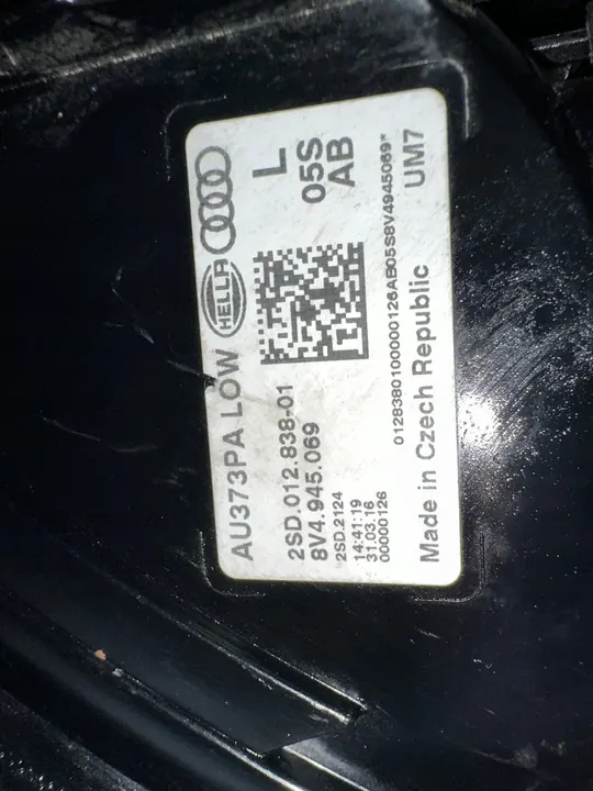 AUDI A4 B9 Luz Trasera Izquierda 8V4945069 image 3