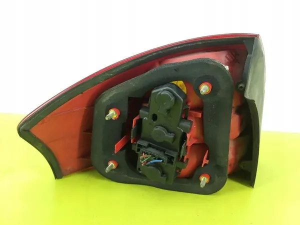 Luz trasera derecha Audi A6 C5 Sedan 1997-2004 OEM 4B5945096B image 3