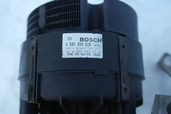 Bomba de aire secundaria Mercedes-Benz E AMG W211 2005 A0001404285 image 7