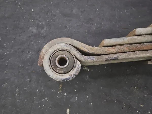 Ressort à lames arrière gauche OEM IMPRK1407072 Isuzu D-MAX image 5
