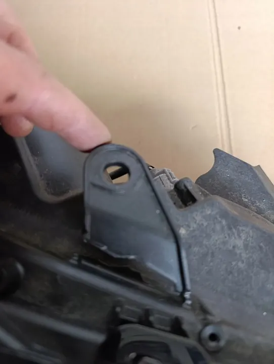 Farol Direito Lexus NX Lift image 4