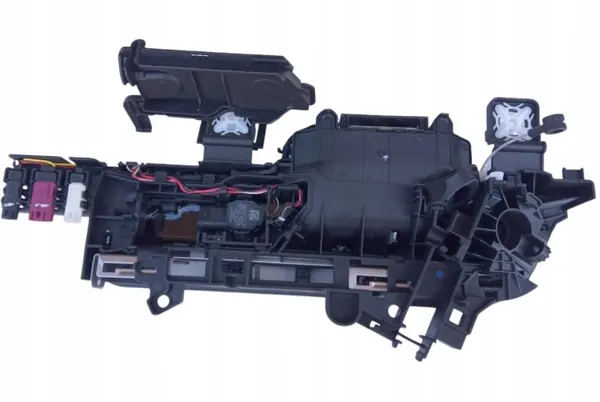 Vasen etuovenkahvan tuki BMW OEM 5A67B42 image 2
