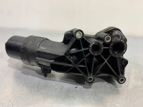 Alfa Romeo Oljefilterbas OEM FBZ19489 - Begagnad image 4