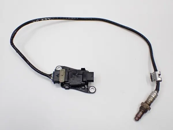 Sonda Lambda NOx OEM 8490587 para BMW Serie 1 image 2