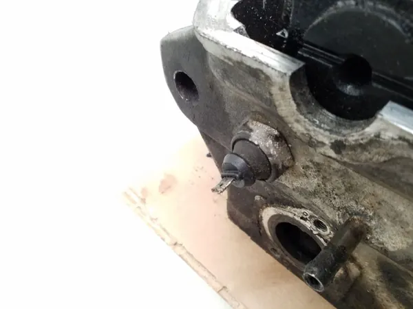 Cabeçote VW Passat B5 1.9 TDI OEM 028103373N image 5