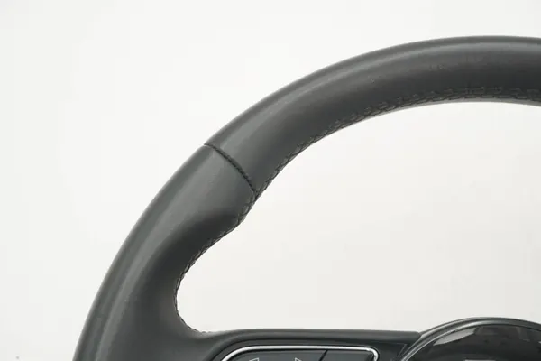 Nahka monitoimiohjake OEM 82A419091T Audi A3 8Y:lle image 8